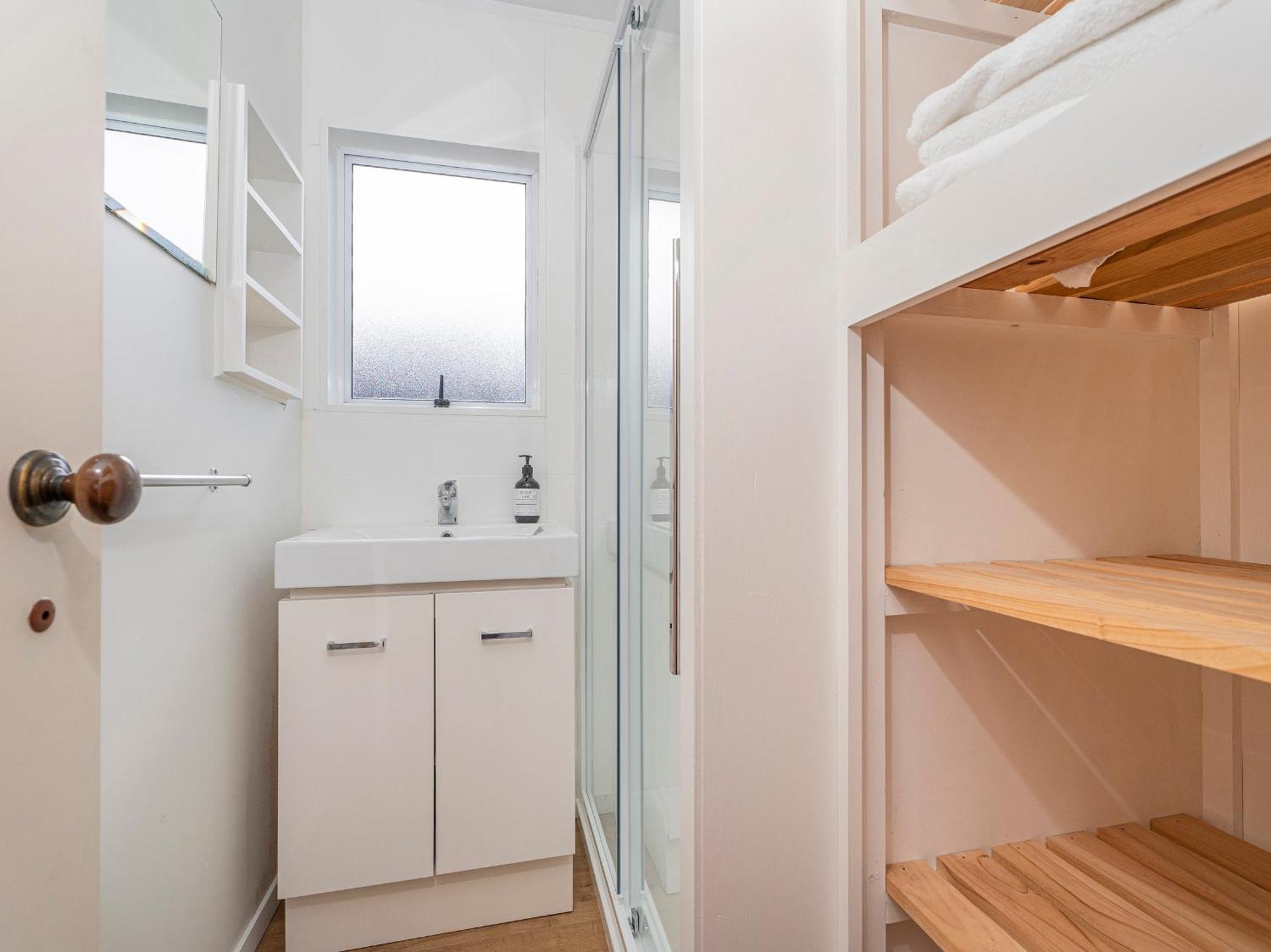 Retreat By The Beach - Pauanui Holiday Home エクステリア 写真